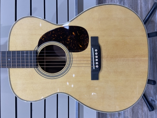 Store Special Product - Martin Guitars - 000-28 V18